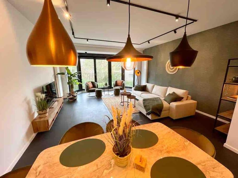 Ostend Chic, Luxe Loftstijl In Oostende エクステリア 写真