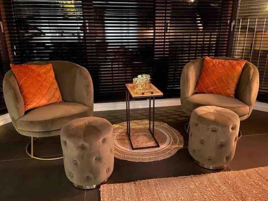 Ostend Chic, Luxe Loftstijl In Oostende エクステリア 写真