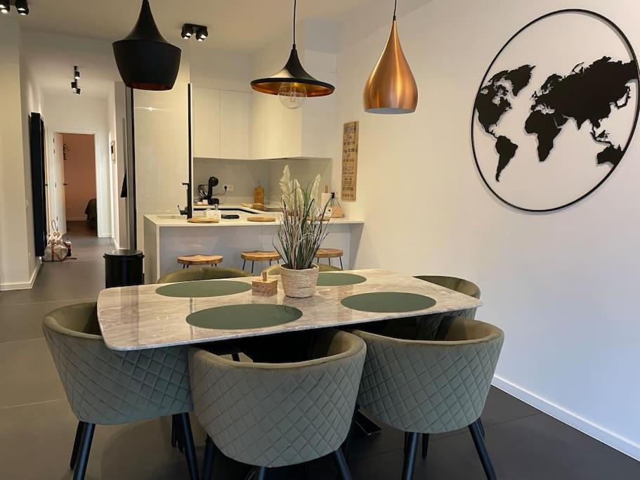 Ostend Chic, Luxe Loftstijl In Oostende エクステリア 写真